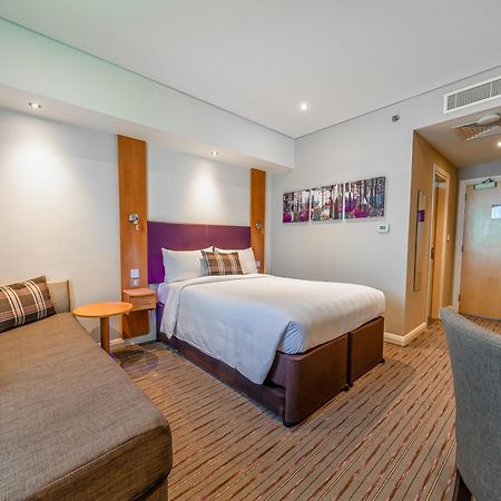 Premier Inn Dubai Investments Park Ngoại thất bức ảnh